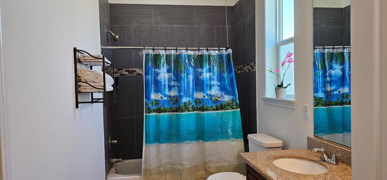 Private Beach -- Away From The Crowds - Ocean Views -Short Drive To Moody Gardens, Schlitter Bahn, Pleasure Pier غالفيستون، تكساس المظهر الخارجي الصورة
