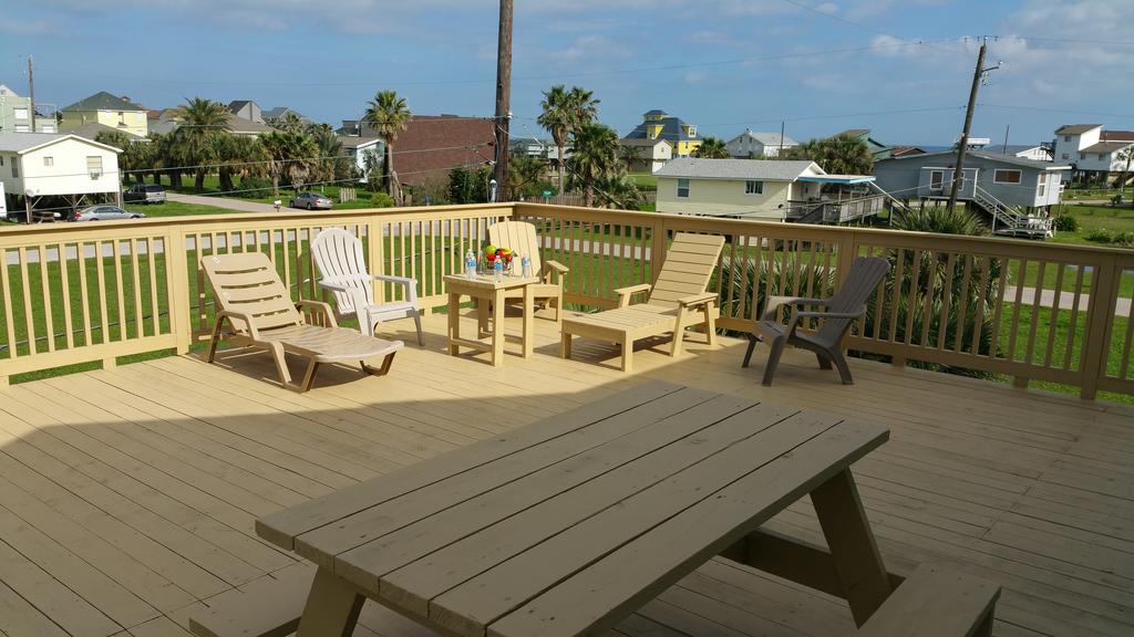 Private Beach -- Away From The Crowds - Ocean Views -Short Drive To Moody Gardens, Schlitter Bahn, Pleasure Pier غالفيستون، تكساس المظهر الخارجي الصورة